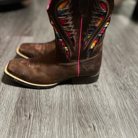 Ariat Kids Boots with Colorful Accents - Picture 4 of 6